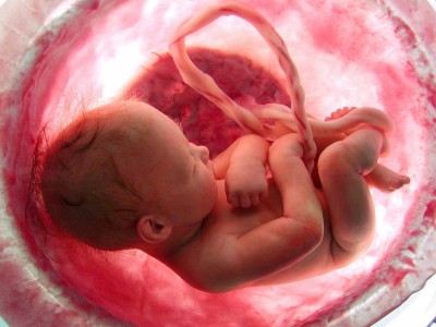 De ce se rupe sacul amniotic? Cauze si simptome